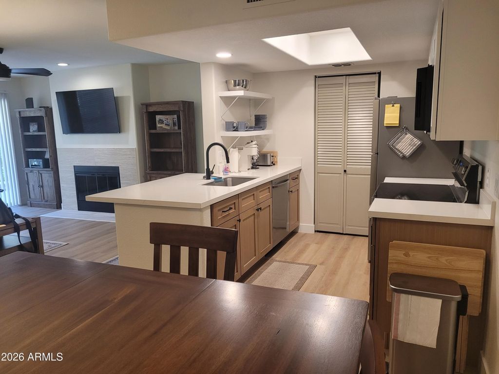 14645 N FOUNTAIN HILLS Boulevard 112, Fountain Hills, AZ 85268 — photo 5