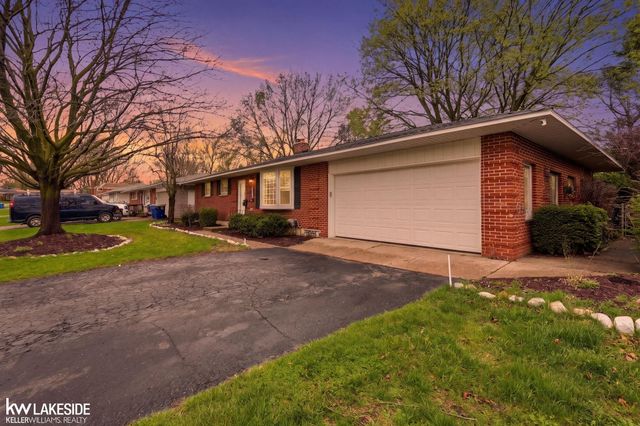 740 Robbinann Drive, Waterford, MI 48328
