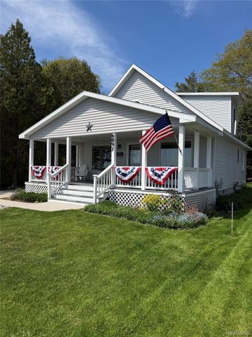 6897 N Us Highway 23, Oscoda Charter Township, MI 48750