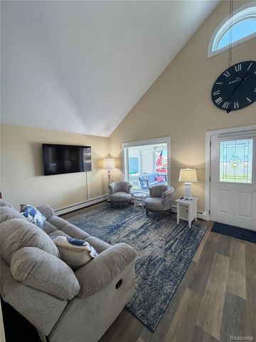 6897 N Us Highway 23, Oscoda Charter Township, MI 48750