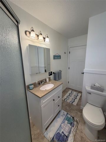 6897 N Us Highway 23, Oscoda Charter Township, MI 48750