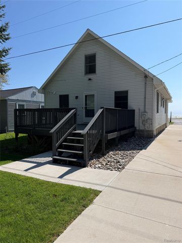 6897 N Us Highway 23, Oscoda Charter Township, MI 48750