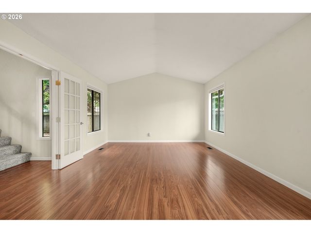 151 Ne SHANNON St, Hillsboro, OR 97124
