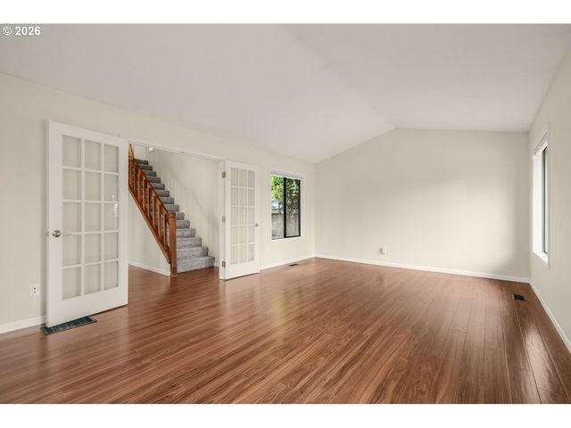 151 Ne SHANNON St, Hillsboro, OR 97124