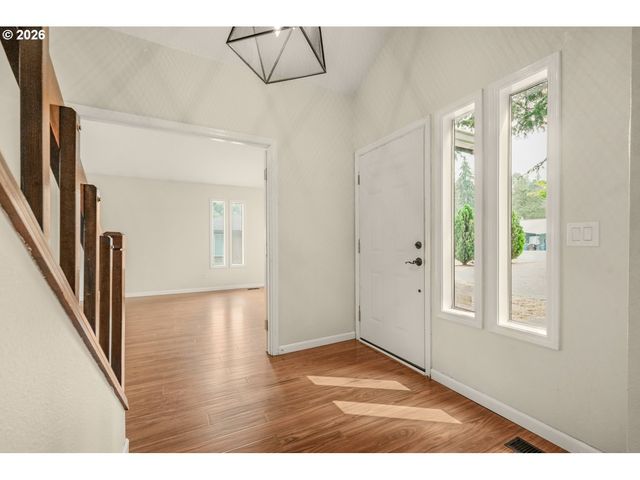 151 Ne SHANNON St, Hillsboro, OR 97124