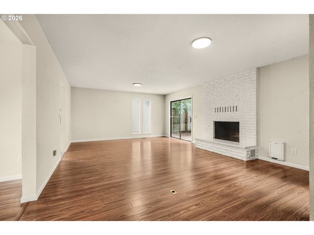 151 Ne SHANNON St, Hillsboro, OR 97124