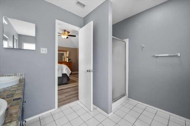 2700 Yorkfield Court, Arlington, TX 76001