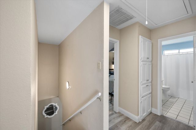 2700 Yorkfield Court, Arlington, TX 76001