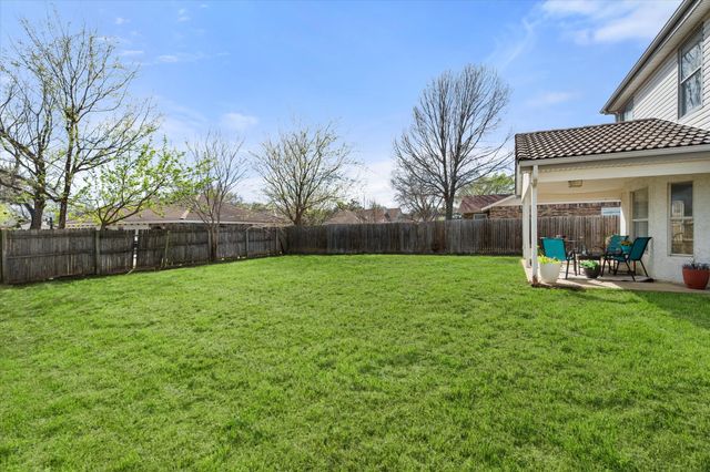 2700 Yorkfield Court, Arlington, TX 76001