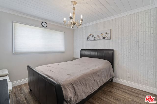 22509 Saticoy Street, West Hills, CA 91307