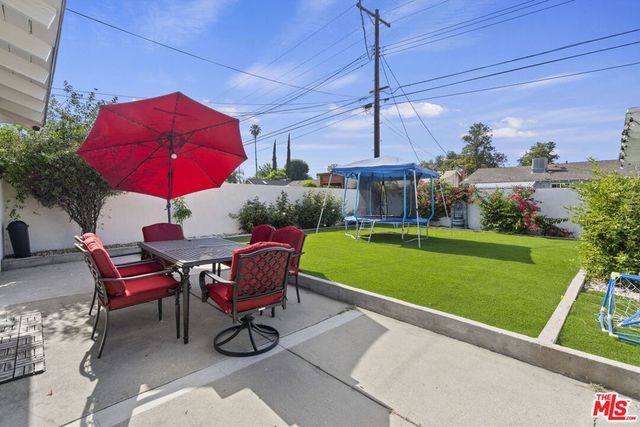 22509 Saticoy Street, West Hills, CA 91307