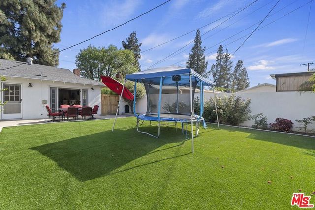 22509 Saticoy Street, West Hills, CA 91307