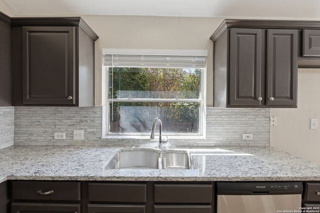 1815 Indian Paint Brush, San Antonio, TX 78232