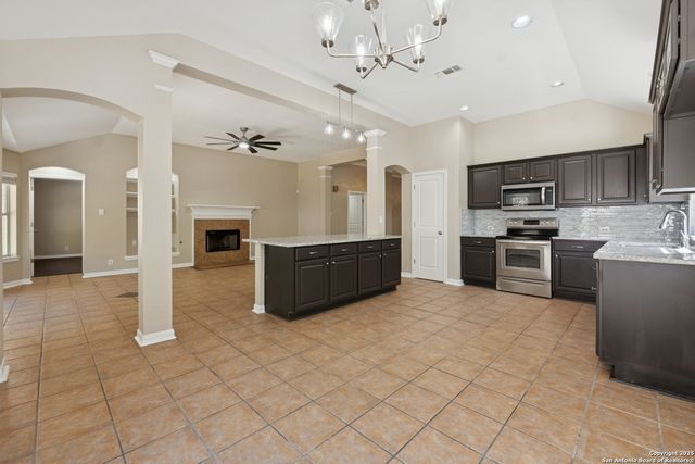 1815 Indian Paint Brush, San Antonio, TX 78232