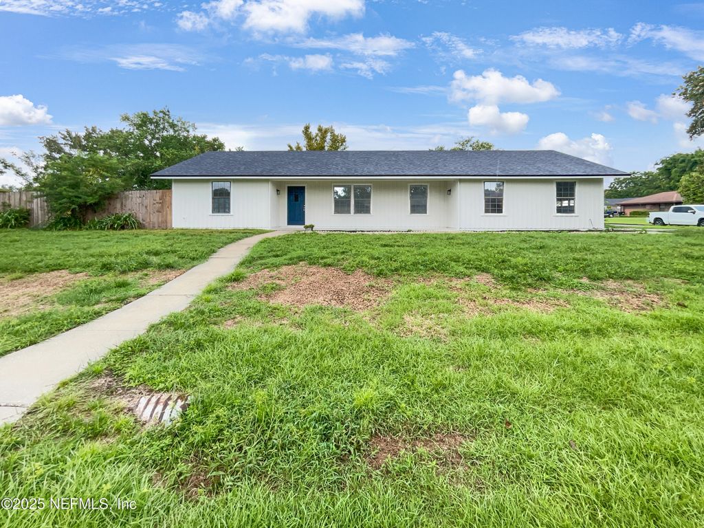 2376 KIRKWALL Street, Orange Park, FL 32065
