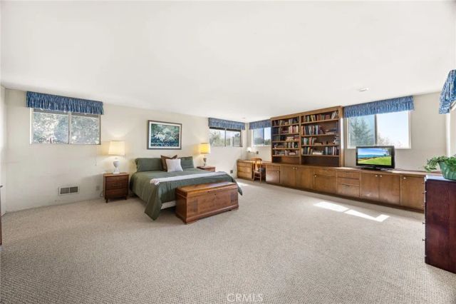 2470 N Euclid, Upland, CA 91784