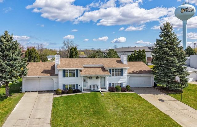 2793 AQUARIUS ROAD, Green Bay, WI 54311