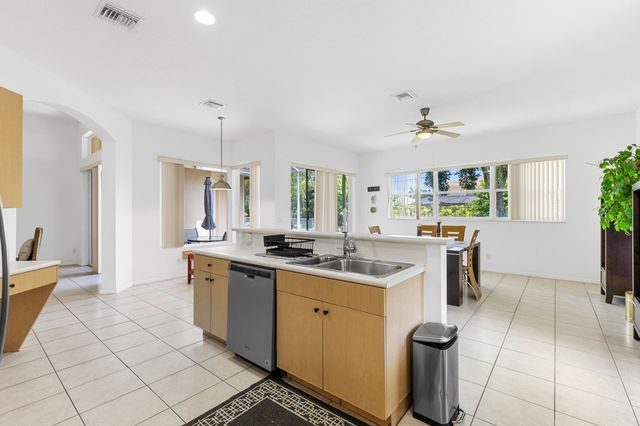 10555 Paso Fino Drive, Wellington, FL 33449