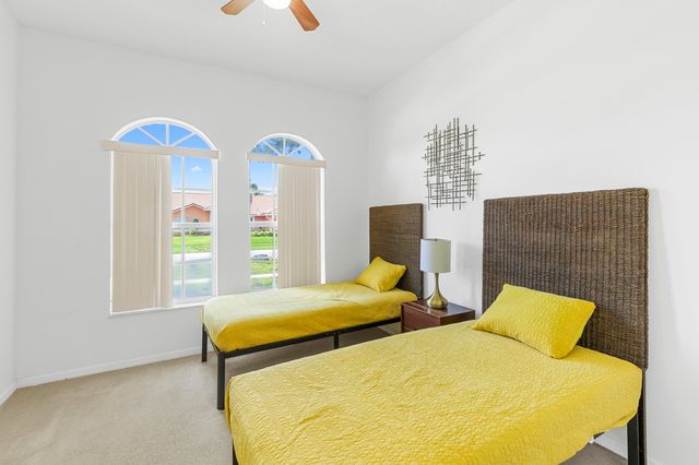 10555 Paso Fino Drive, Wellington, FL 33449