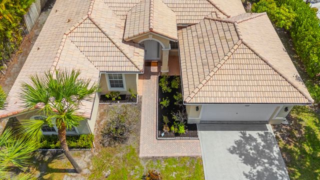 10555 Paso Fino Drive, Wellington, FL 33449
