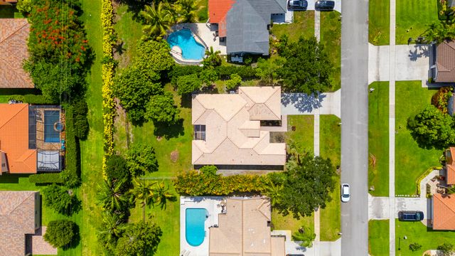 10555 Paso Fino Drive, Wellington, FL 33449