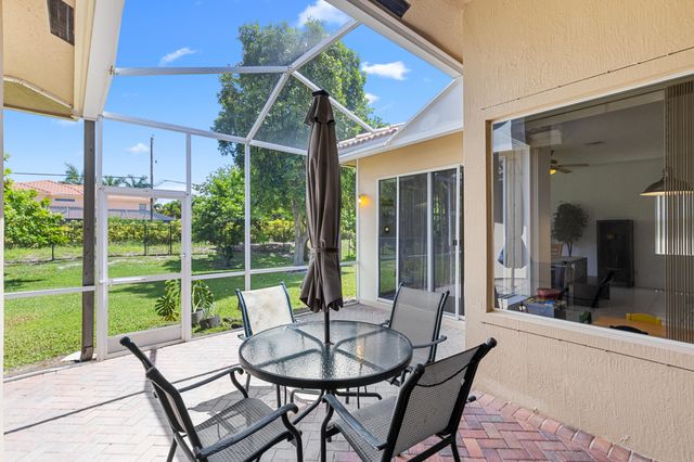 10555 Paso Fino Drive, Wellington, FL 33449