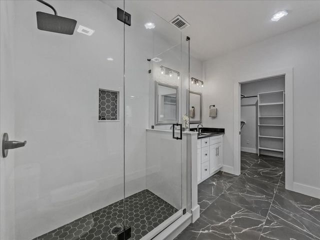 3612 Broken Bow Drive, Granbury, TX 76048