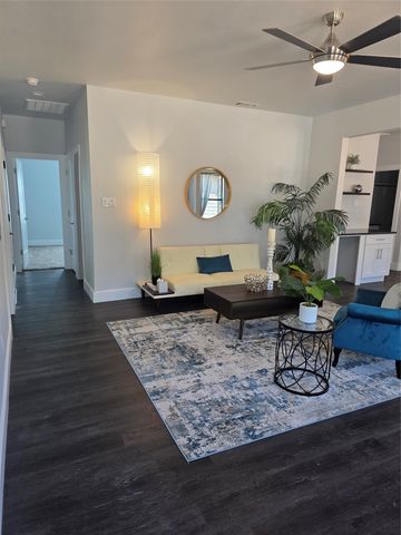 3612 Broken Bow Drive, Granbury, TX 76048