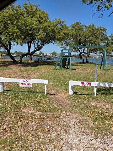 3612 Broken Bow Drive, Granbury, TX 76048