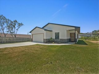 3612 Broken Bow Drive, Granbury, TX 76048