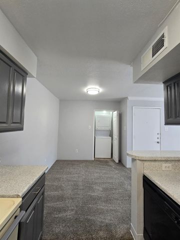 4747 Allendale Road 8, Houston, TX 77017