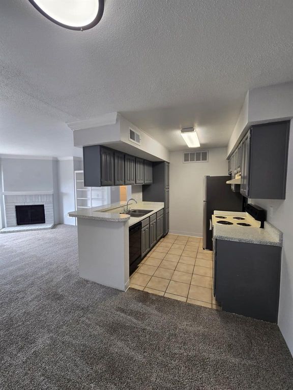 4747 Allendale Road 8, Houston, TX 77017