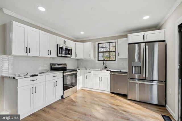 734 KINGS CROFT, Cherry Hill, NJ 08034