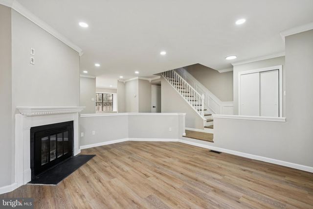 734 KINGS CROFT, Cherry Hill, NJ 08034