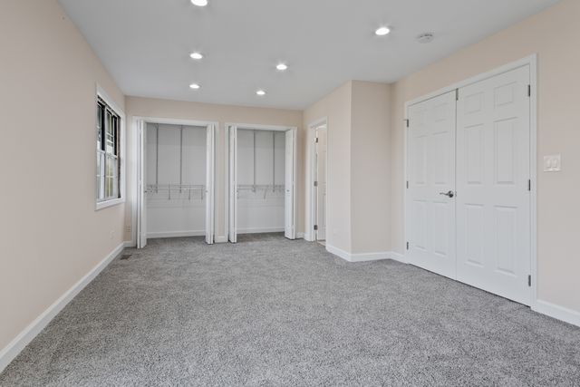 546 W Parkside Drive, Palatine, IL 60067