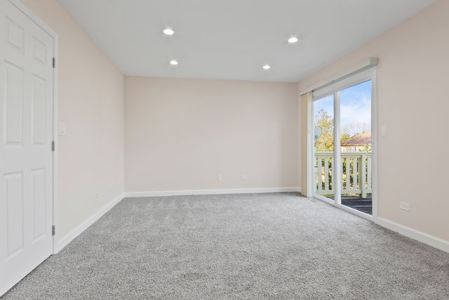 546 W Parkside Drive, Palatine, IL 60067