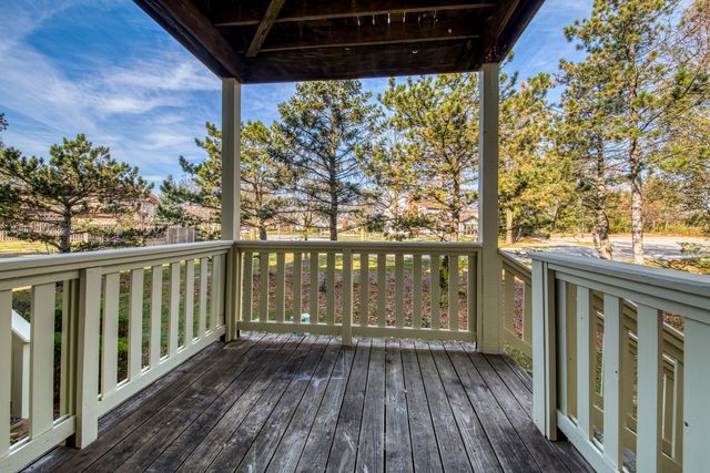 546 W Parkside Drive, Palatine, IL 60067