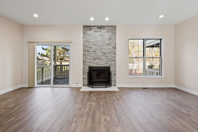 546 W Parkside Drive, Palatine, IL 60067