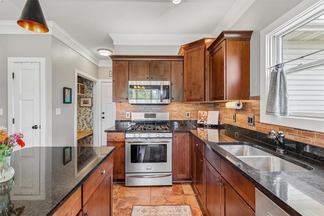 1706 Dorchester Street, Norwalk, IA 50211