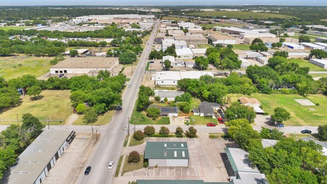 2336 Moneda Street, Haltom City, TX 76117