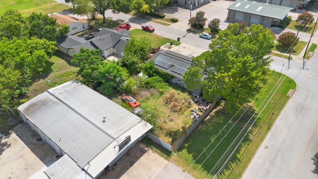 2336 Moneda Street, Haltom City, TX 76117