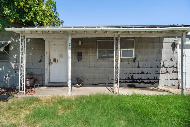 2336 Moneda Street, Haltom City, TX 76117