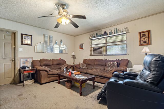 2336 Moneda Street, Haltom City, TX 76117