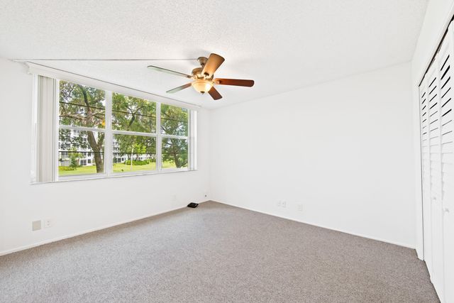 800 Cypress Grove Drive 211, Pompano Beach, FL 33069