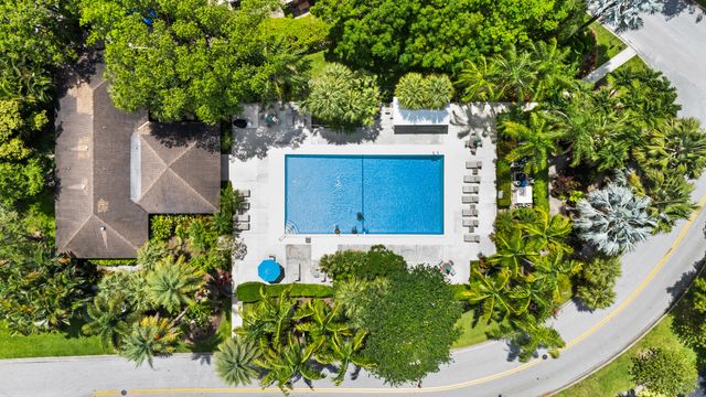800 Cypress Grove Drive 211, Pompano Beach, FL 33069