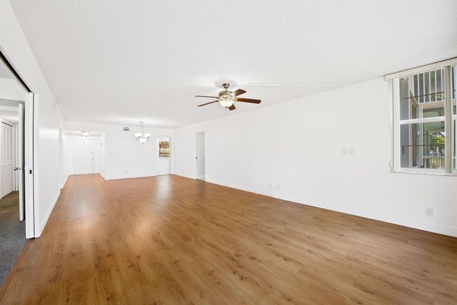 800 Cypress Grove Drive 211, Pompano Beach, FL 33069