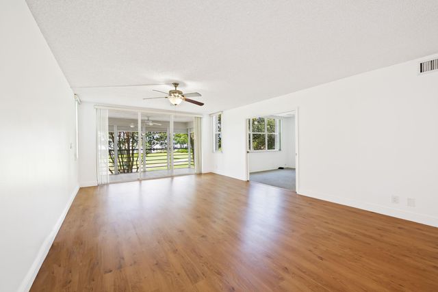 800 Cypress Grove Drive 211, Pompano Beach, FL 33069