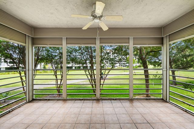 800 Cypress Grove Drive 211, Pompano Beach, FL 33069