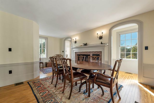 10 Newmarket Road, Durham, NH 03824