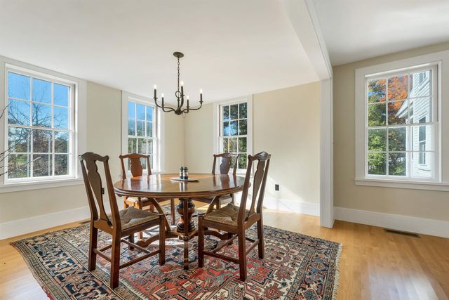 10 Newmarket Road, Durham, NH 03824